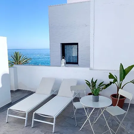 Holiday home Easy House