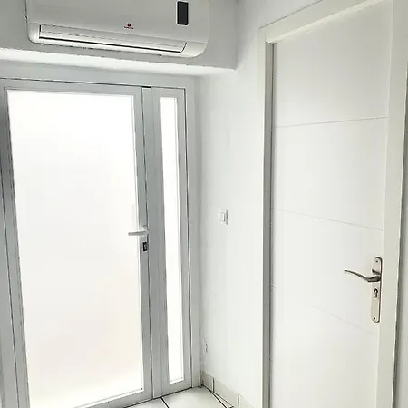 Holiday home Easy House